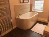 Carron status bath with curved edge: Click Here To View Larger Image